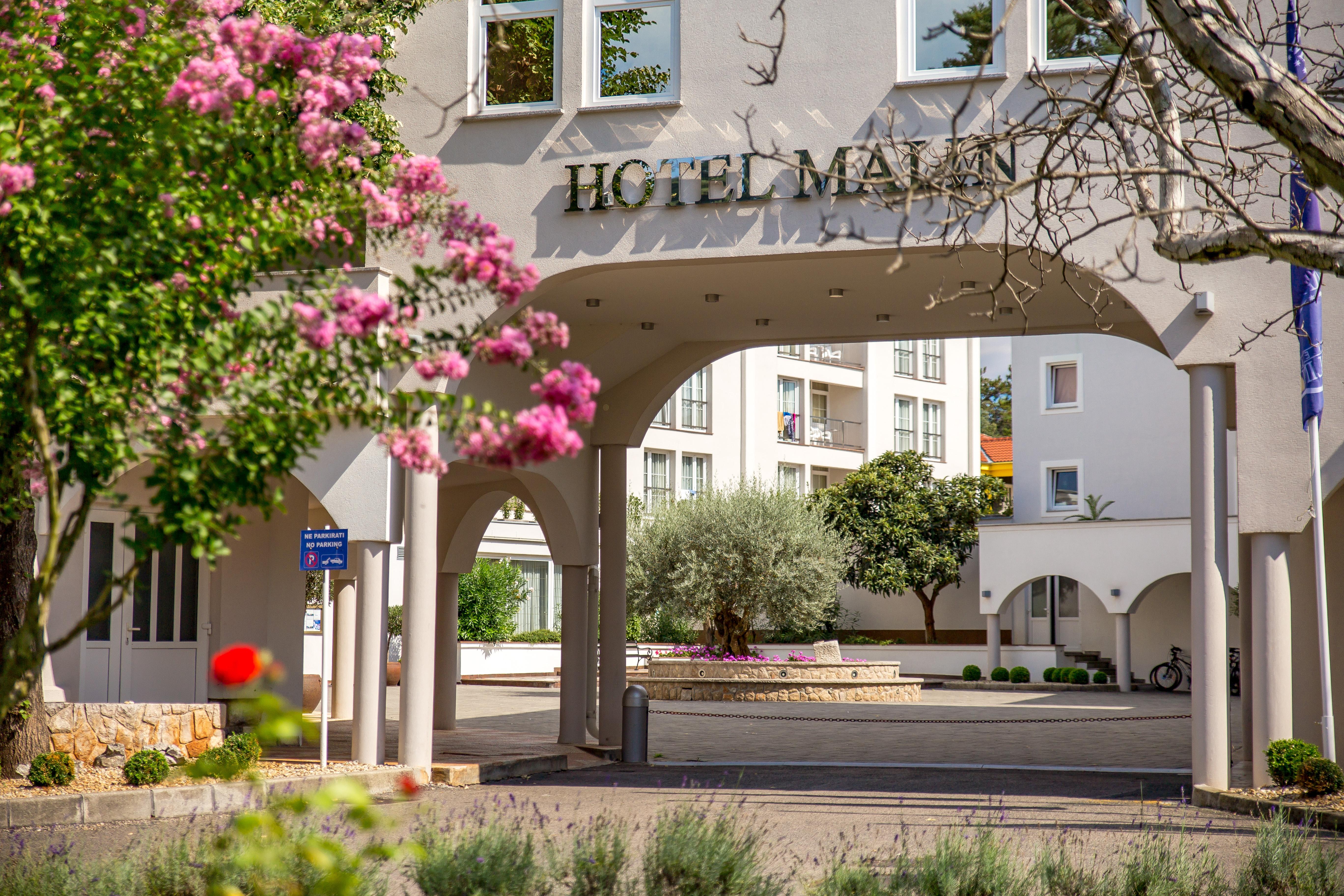 Hotel Malin Малинська Екстер'єр фото